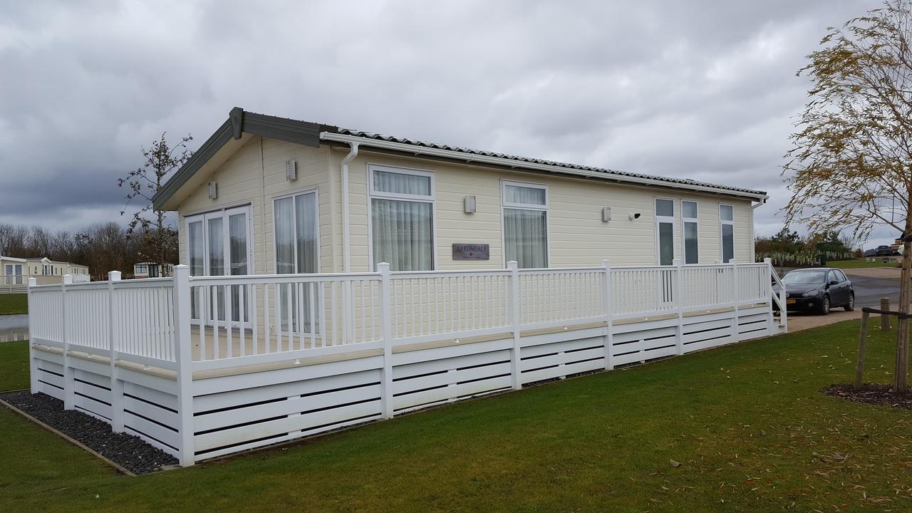Luxury Lodge At Haggerston Castle Beal Екстериор снимка